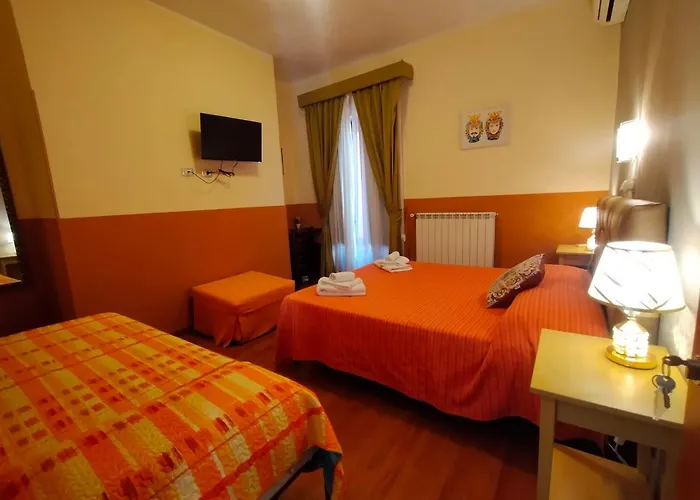Bed & Breakfast Hostel H24